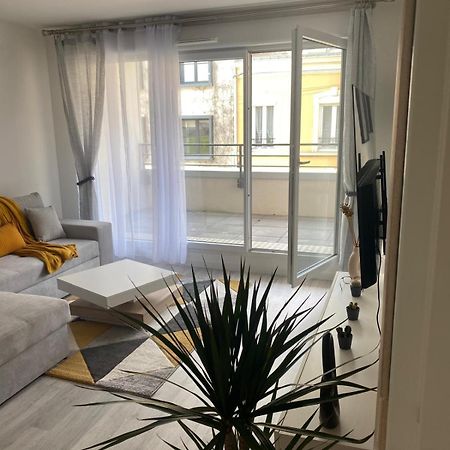 Appartement 24H Du Mans Льо Ман Екстериор снимка